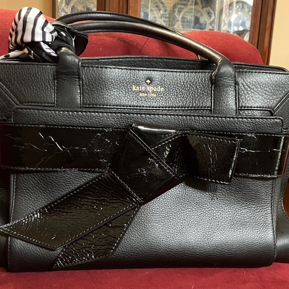 Kate Spade Black Pebble Leather Tote Bag with Patent Leather Bow and scarf - Picture 3 of 16